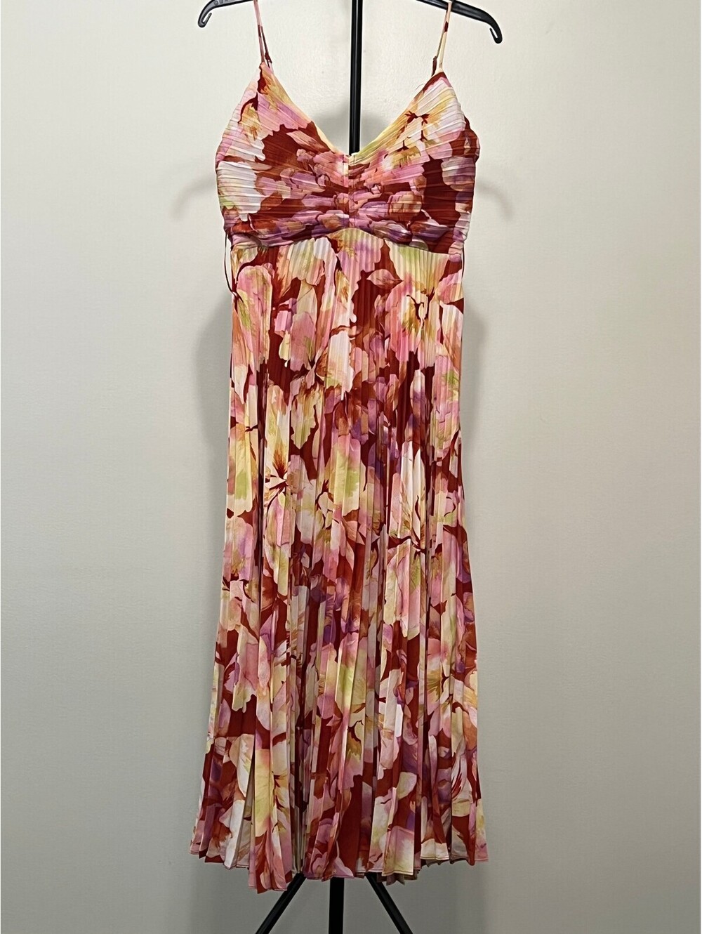 Astr the Label Blythe Printed Pleated MIDI Dress Size ,M